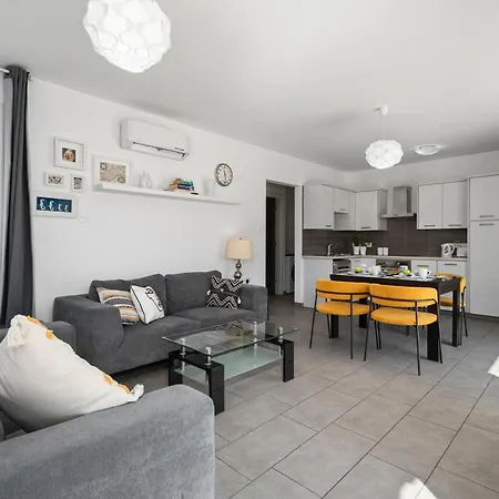 Cyprus Sun Apartament Paralimni