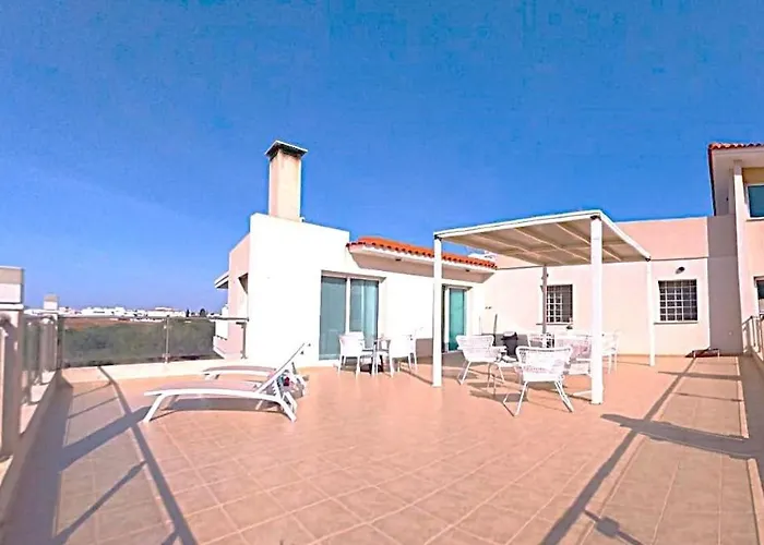 Cyprus Sun * Paralimni